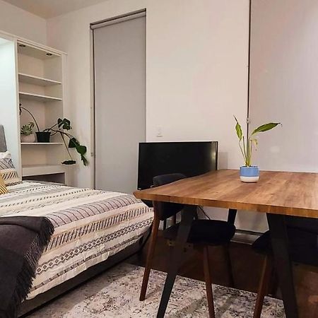 Ironworks Studio By Iris Properties! Villa Victoria Dış mekan fotoğraf